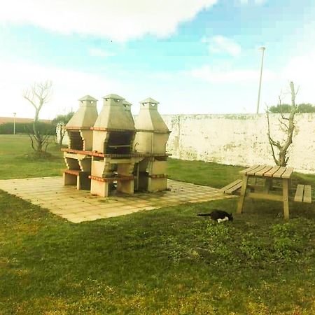 Beach Front Apartment - With Swimming Pool, Barbecue And Tennis Court! Viana do Castelo Extérieur photo