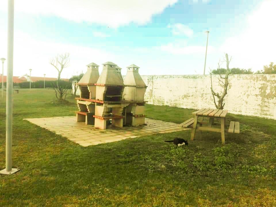 Beach Front Apartment - With Swimming Pool, Barbecue And Tennis Court! Viana do Castelo Extérieur photo