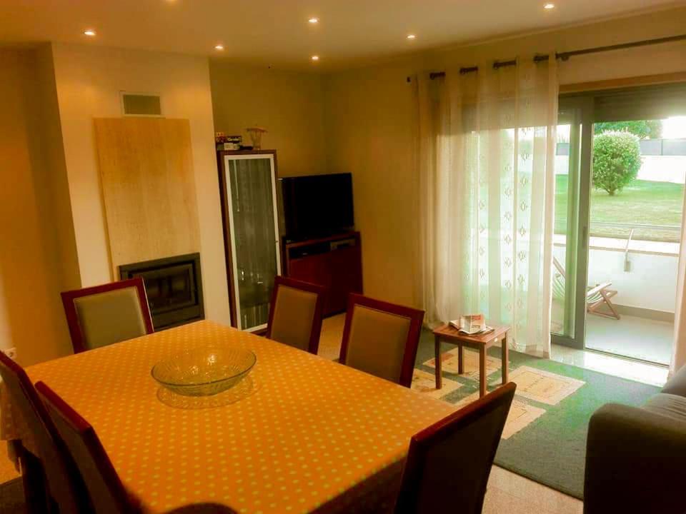Beach Front Apartment - With Swimming Pool, Barbecue And Tennis Court! Viana do Castelo Extérieur photo
